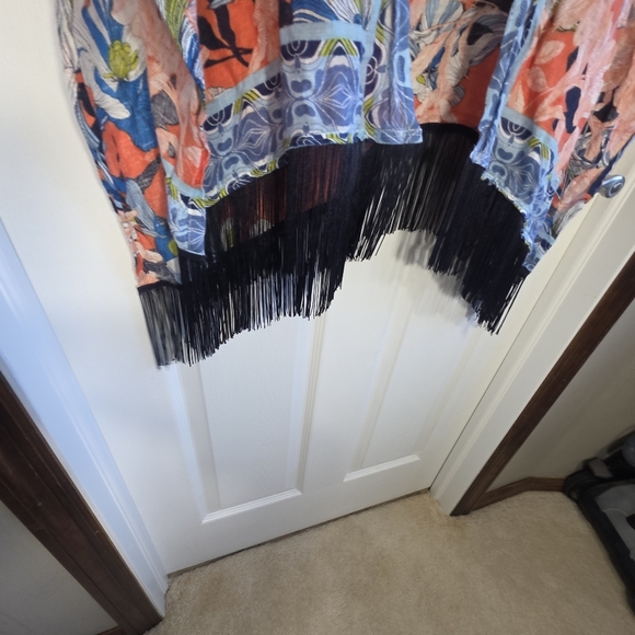 Chico's Floral Kimono Topper Ruana Fringe Orange Blue Black Size Small/Medium - Picture 9 of 16